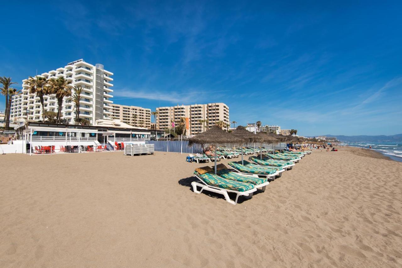 Aloha Puerto Private Apartment 1St Line Carihuela Beach Torremolinos Buitenkant foto