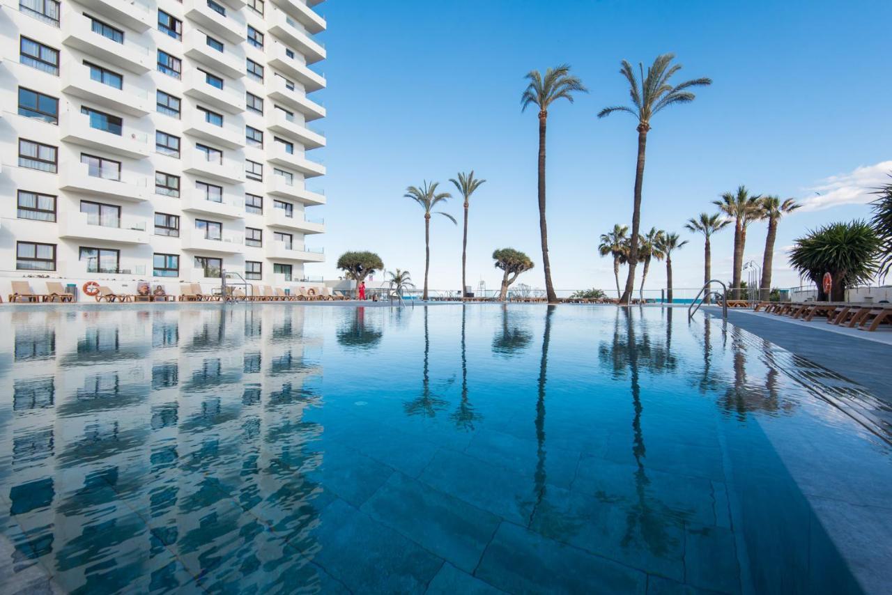 Aloha Puerto Private Apartment 1St Line Carihuela Beach Torremolinos Buitenkant foto