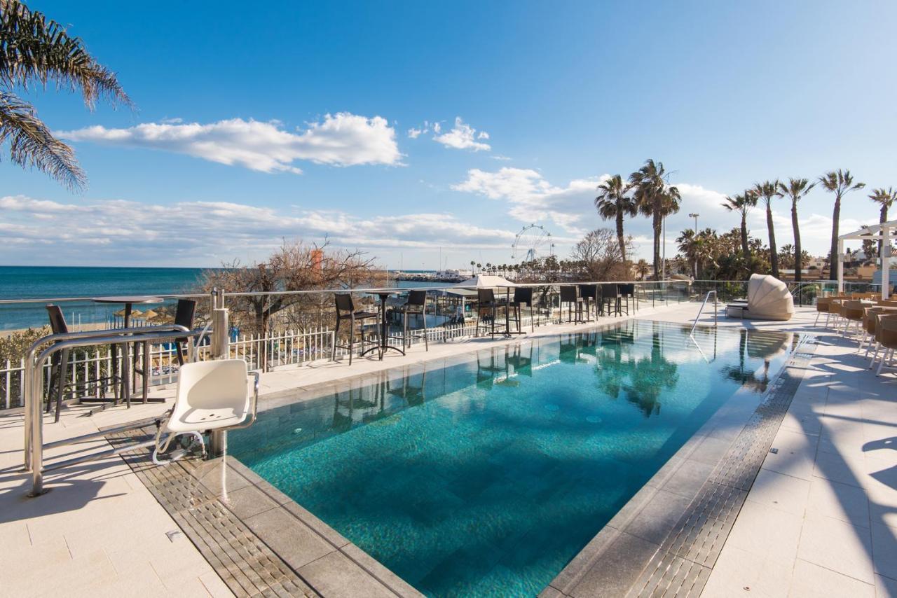 Aloha Puerto Private Apartment 1St Line Carihuela Beach Torremolinos Buitenkant foto
